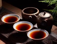 普洱生茶是當年的好還是陳年的好？